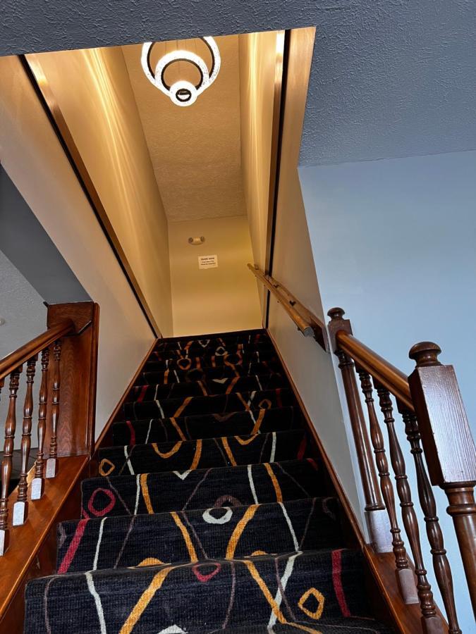 Sky Lodge Inn & Suites - เดลาแวน ภายนอก รูปภาพ