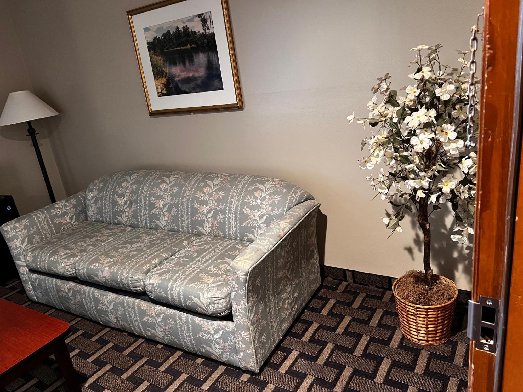 Sky Lodge Inn & Suites - เดลาแวน ภายนอก รูปภาพ