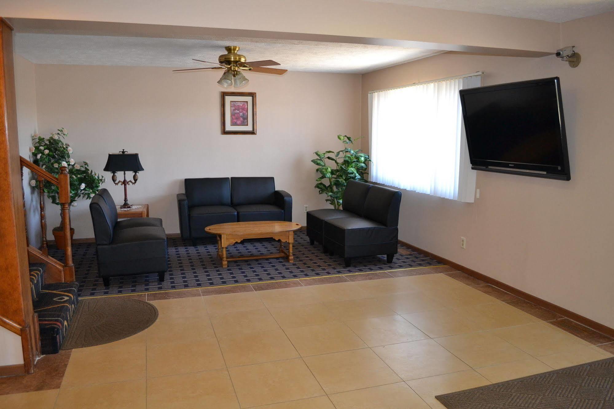 Sky Lodge Inn & Suites - เดลาแวน ภายนอก รูปภาพ