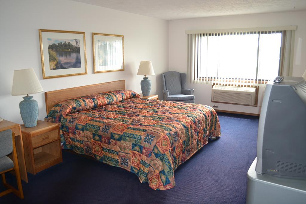 Sky Lodge Inn & Suites - เดลาแวน ภายนอก รูปภาพ