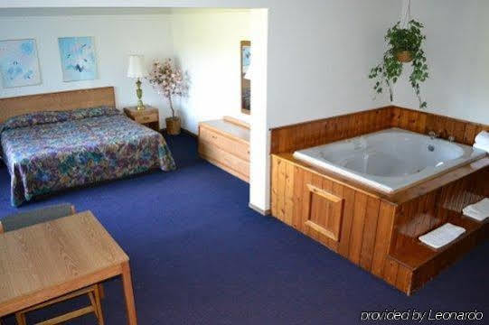 Sky Lodge Inn & Suites - เดลาแวน ภายนอก รูปภาพ